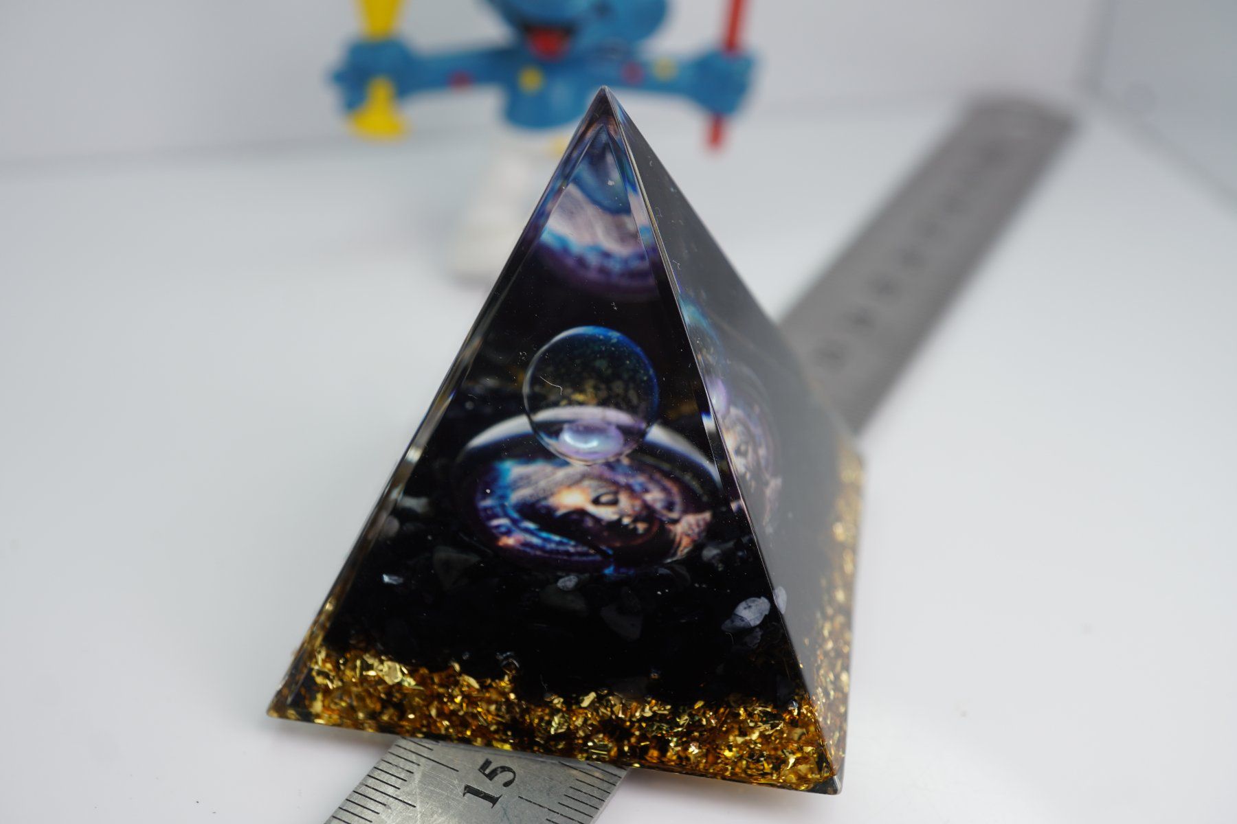 Minerali & Pietre curative: Turmalin Buddha    Orgonit - Pyramide 5 cm  ab 6.-  !! – Nuovo e nell'imballaggio originale da Eschenbach SG venduto da topstone 5