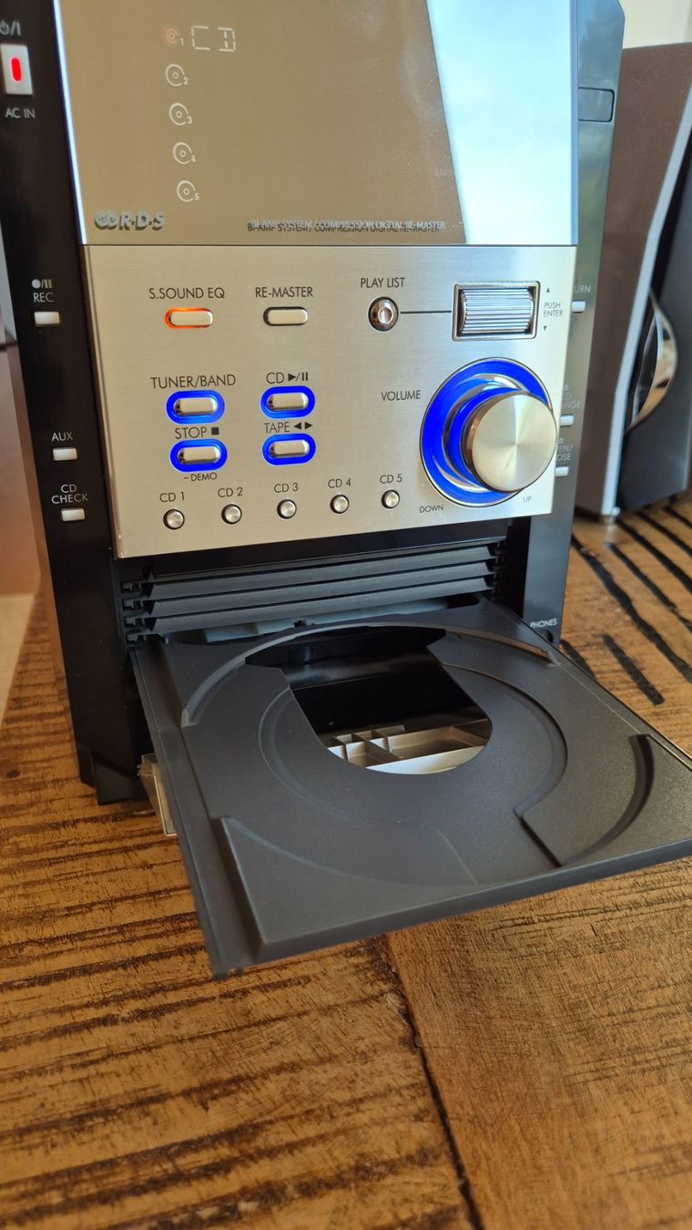 Panasonic Systèmes audio & multimédias: Panasonic CA- PM29 CD Stereo System – D'occasion à Pratteln par petercairoli 1