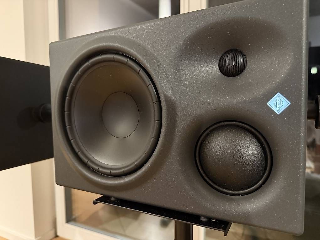 Neumann Casse acustiche: Neumann KH 310 A Left & Right mit Zubehör – Usato da Bischofszell venduto da Nenga 1