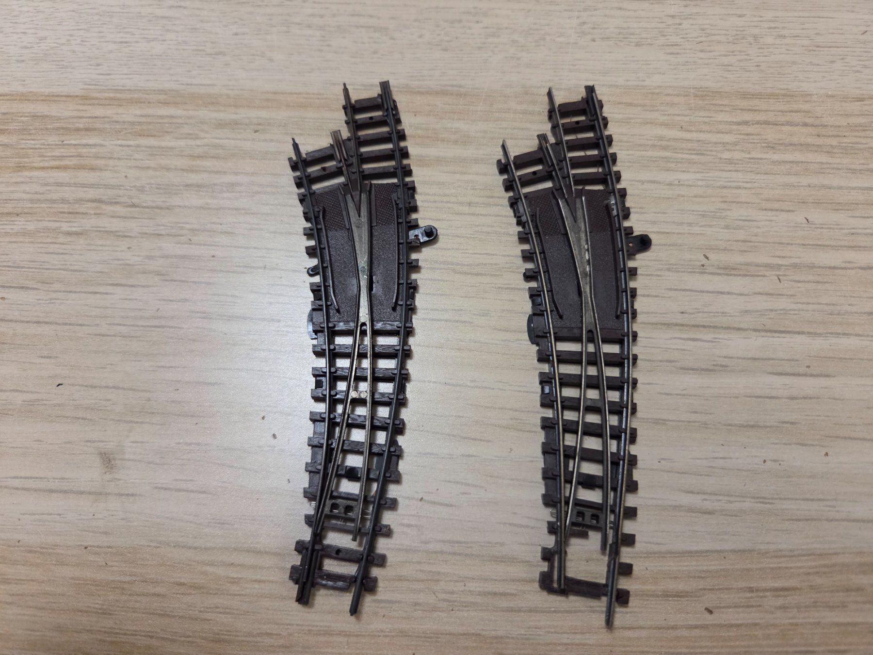 Arnold Modelleisenbahnen: Arnold N 2 x 1760 Bogenweichen (1) – Gebraucht aus St-Aubin-Sauges von Lo_Go 1