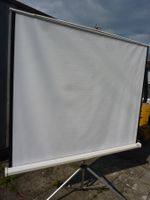 Leinwand mit Ständer  1.8m x1.8m