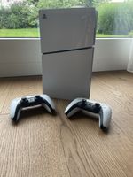 PS5 Konsole mit 2 Controllern, top Zustand! 🎮