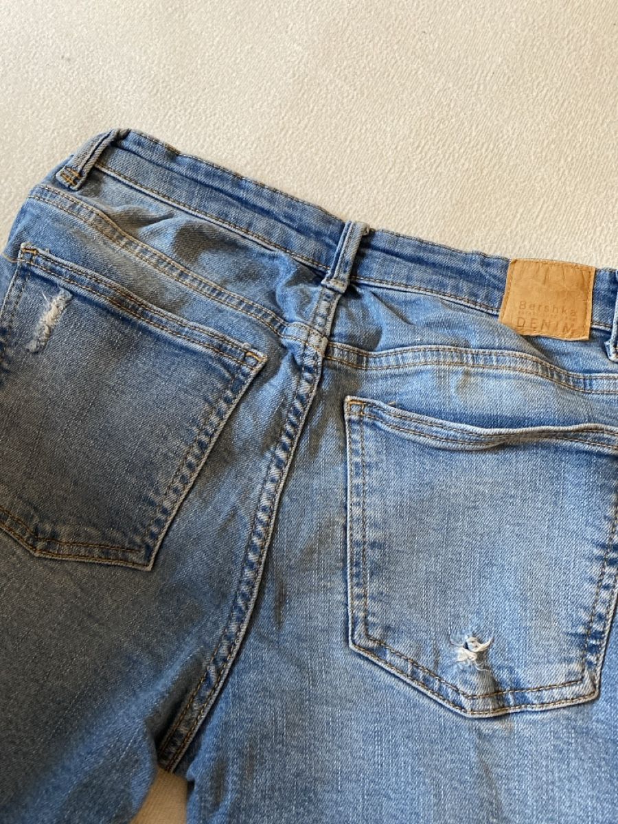 Jeans: 2 Löcher-Jeans blau Gr. 36 – Usato da Langenthal venduto da jessiica_z 5