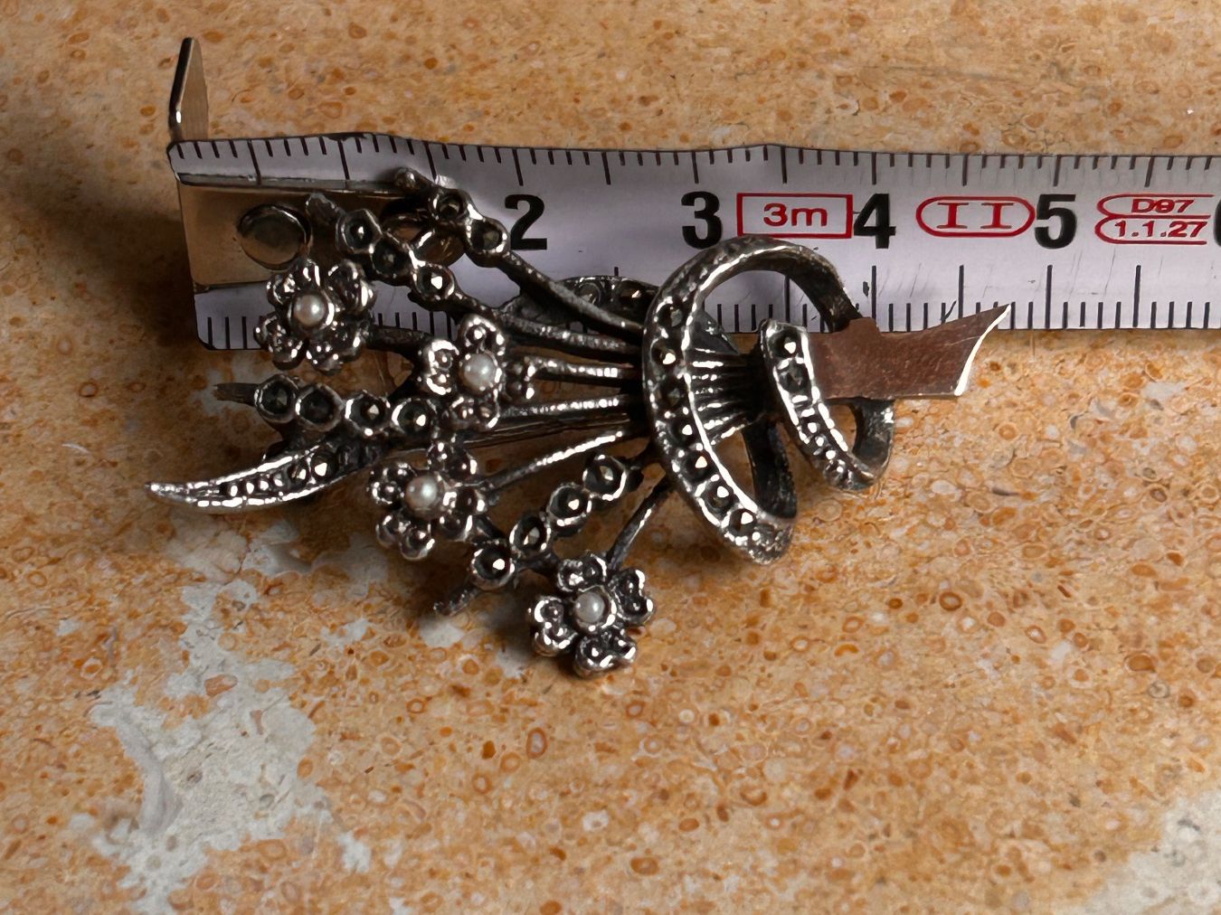 Spille & Fermagli: Brosche, Silber BLUMENSTRAUSS Markasiten & Mini Perlen – Usato da Dittingen venduto da Bellevista 8