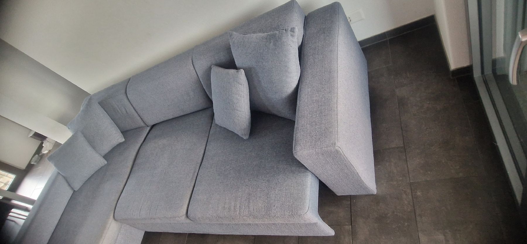 Sofas: Canapé d'angle +table basse  – Gebraucht aus Chavornay von Aglianico 3