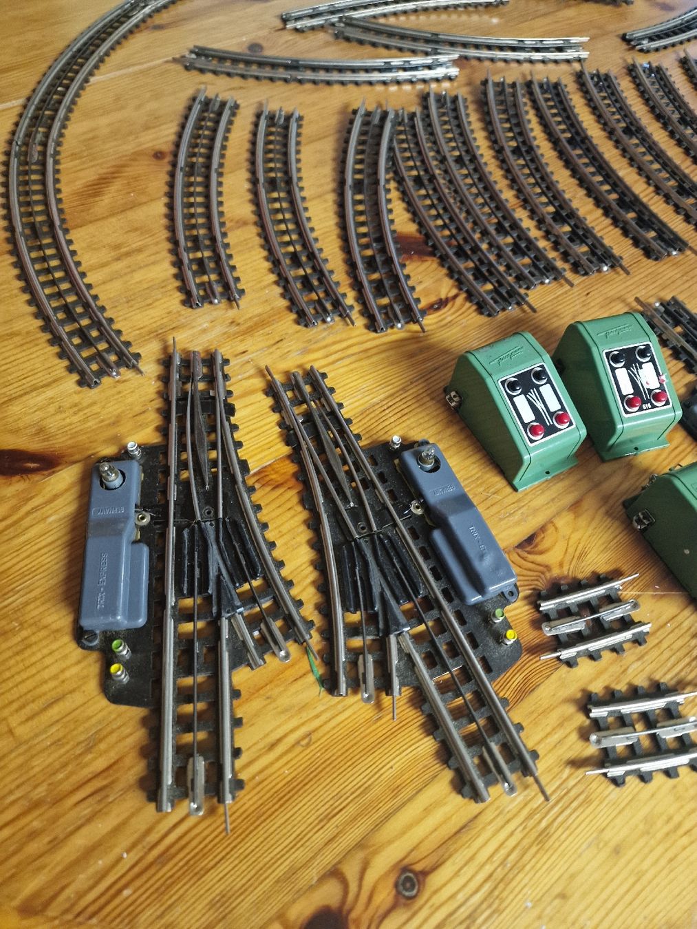 Trix Modellini di ferrovie: Eisenbahn trix Gleise, Weiche – Usato da Herzogenbuchsee venduto da ioa_zcm6 1
