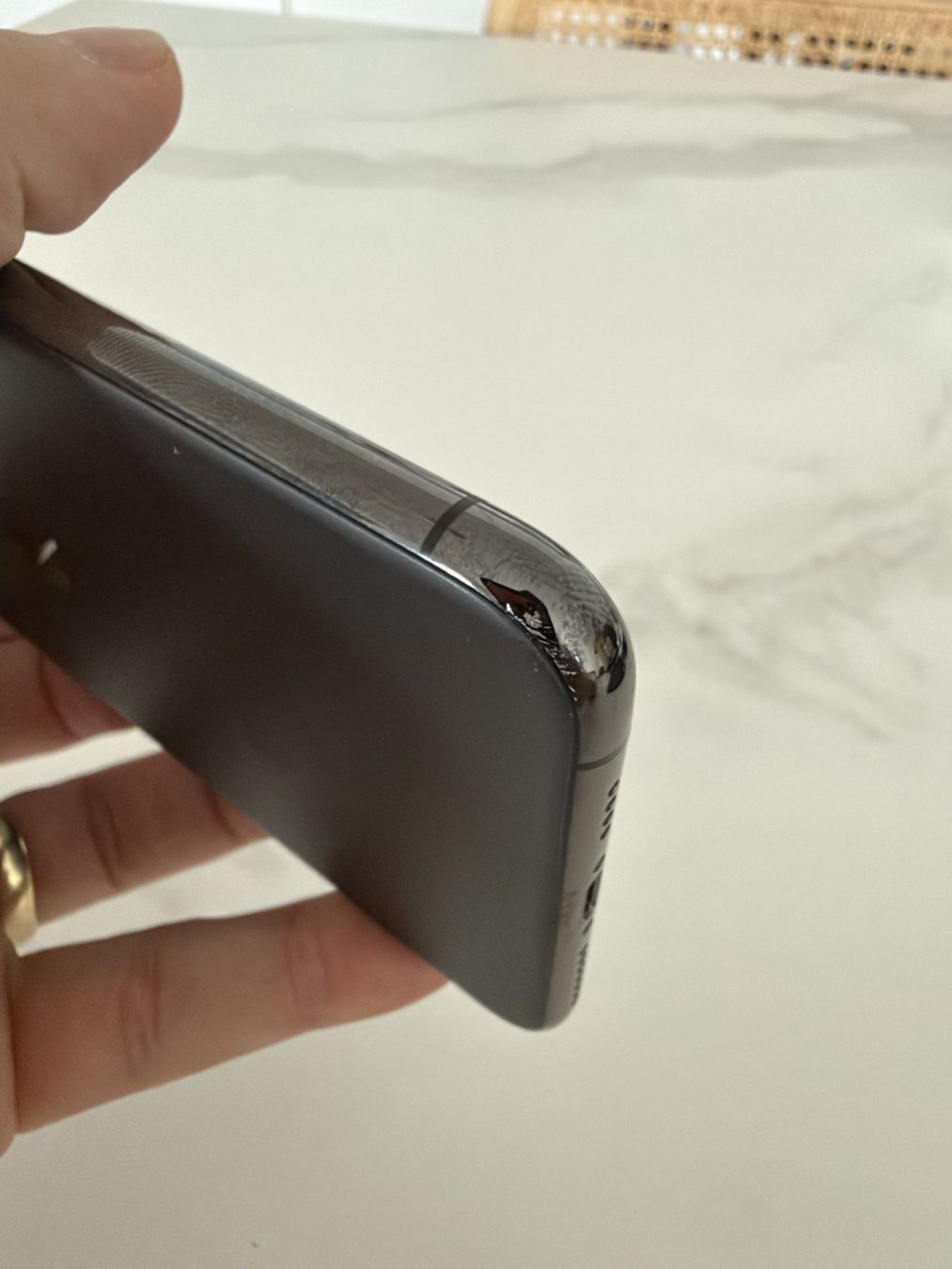 Apple Telefoni cellulari / Smartphones: iPhone 11 Pro Max 256 GB Space Grau + Hülle – Usato da Rotkreuz venduto da absolutely.ayra 5