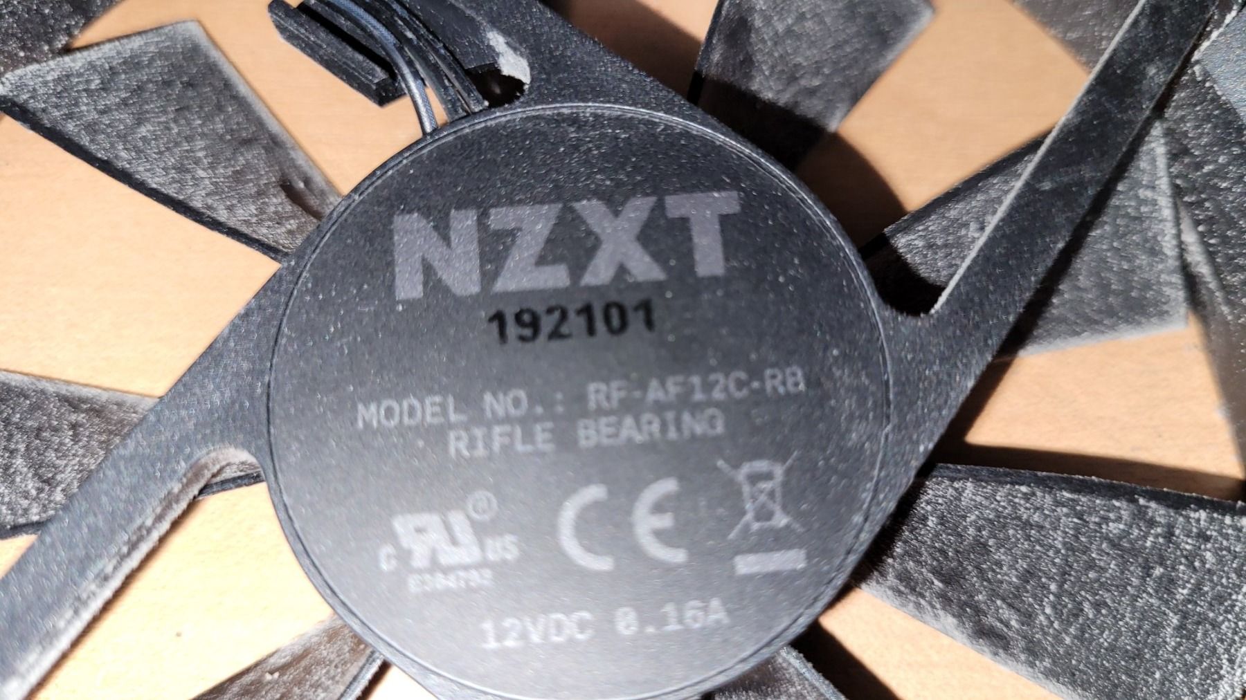 NZXT Ventilatori: NZXT ventilateur – Usato da Bionnens venduto da Meg011 2