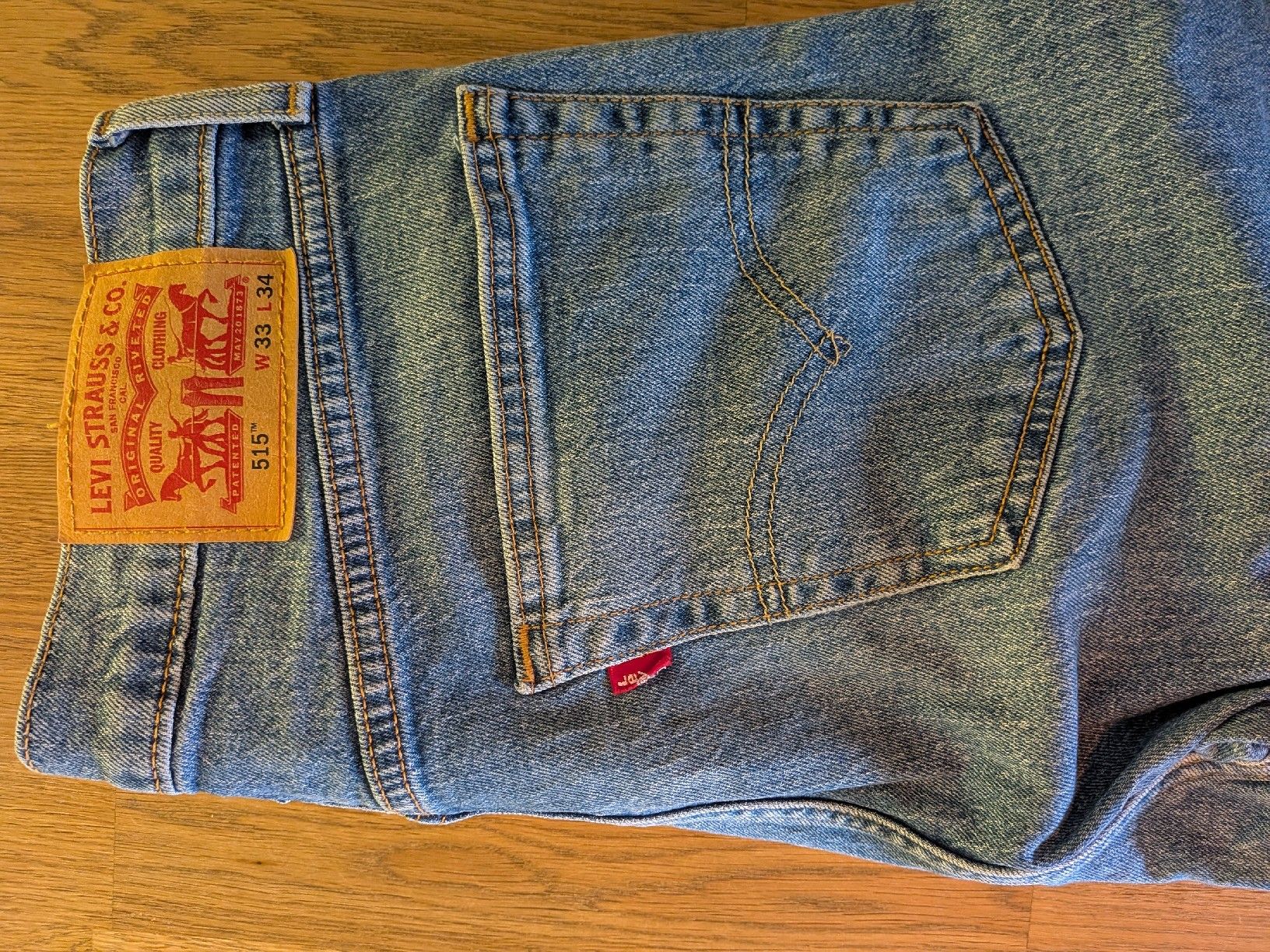 Levi's Jeans: Levis Jeans 515 – Usato da Zürich venduto da Sloba29 1