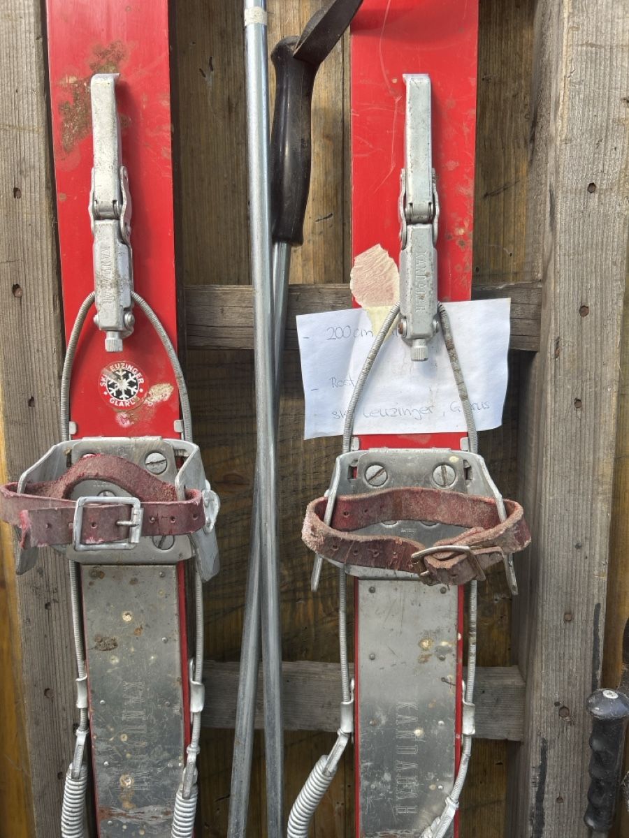 Sci: Antike Skier – Difettoso da Oberurnen venduto da red_5myh 2