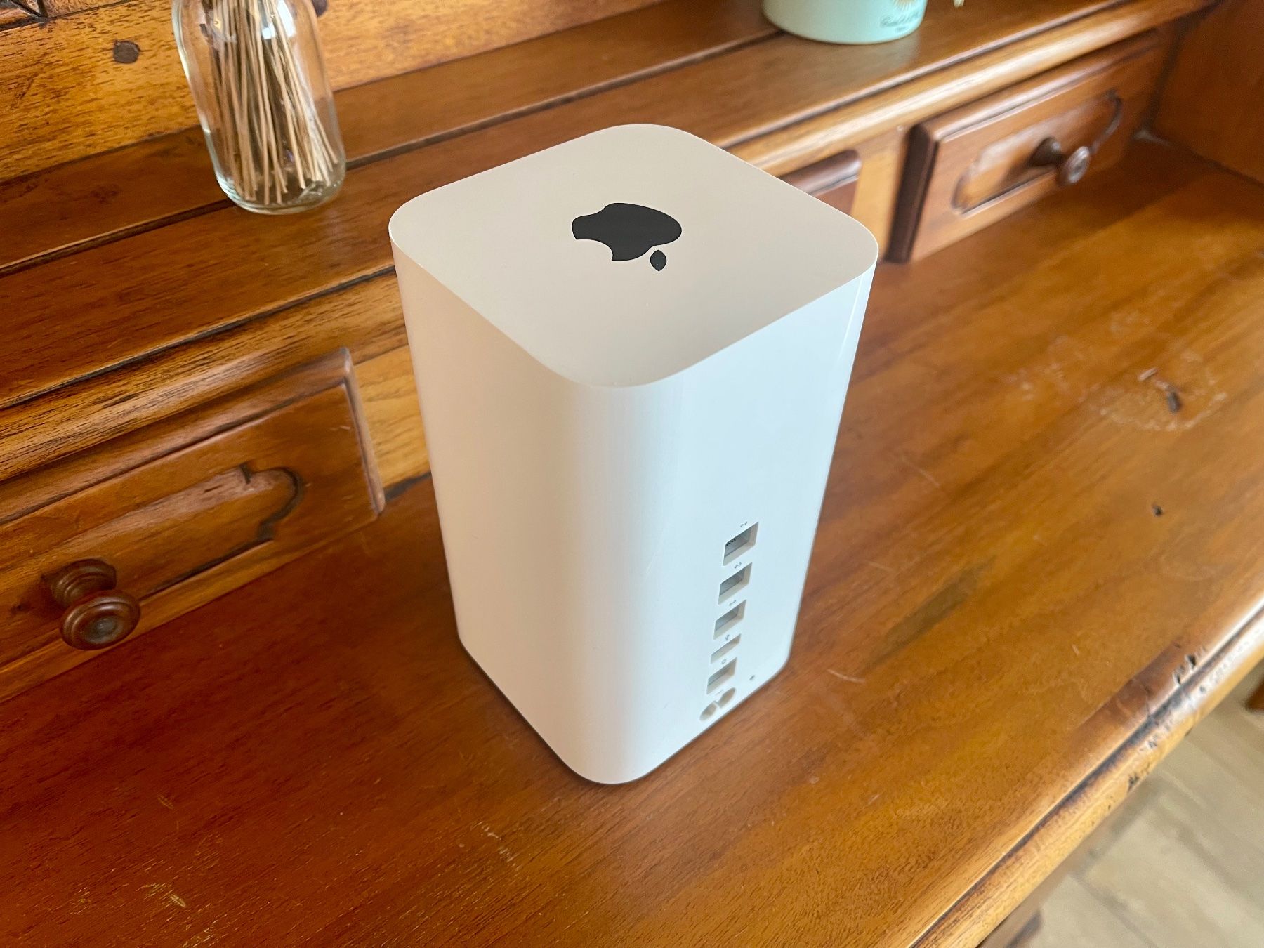 Apple Modems & Router: APPLE Time Capsule 3 TB, optisch top, aber teildefekt – Gebraucht aus Weggis von  3