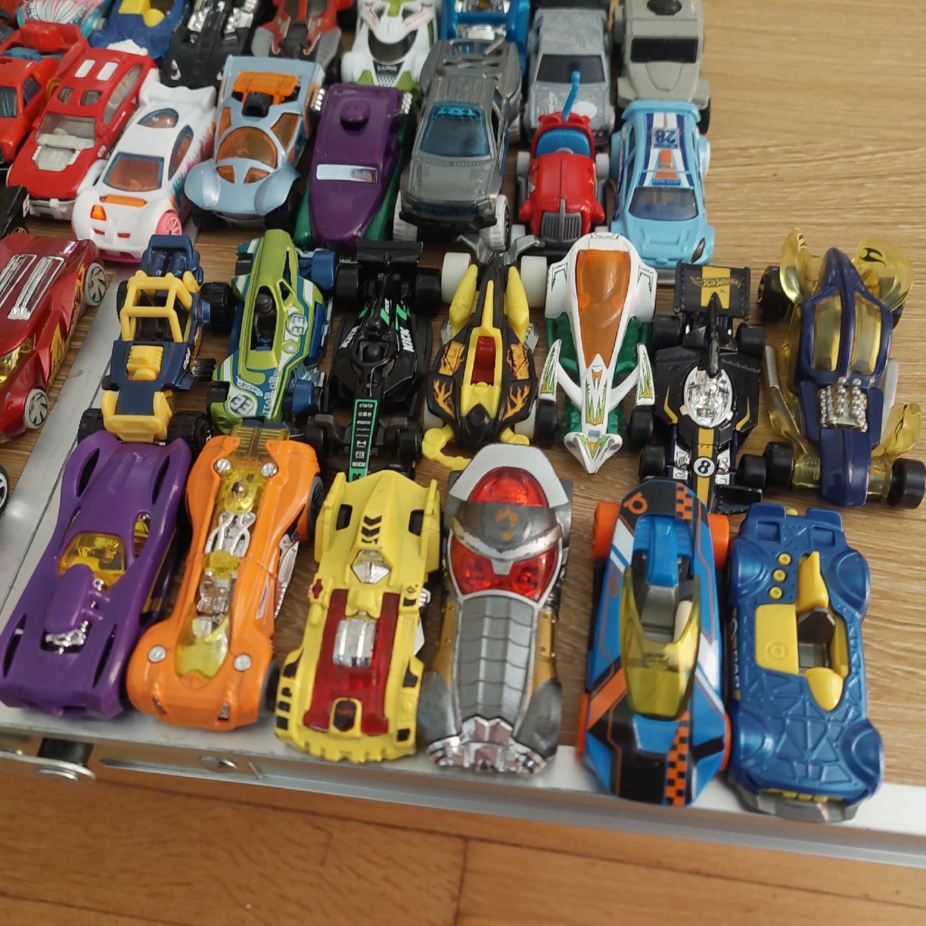 Hot Wheels Spielzeuge: Hot Weels 100 Stk.  – Gebraucht aus Belp von masterdriftking 9