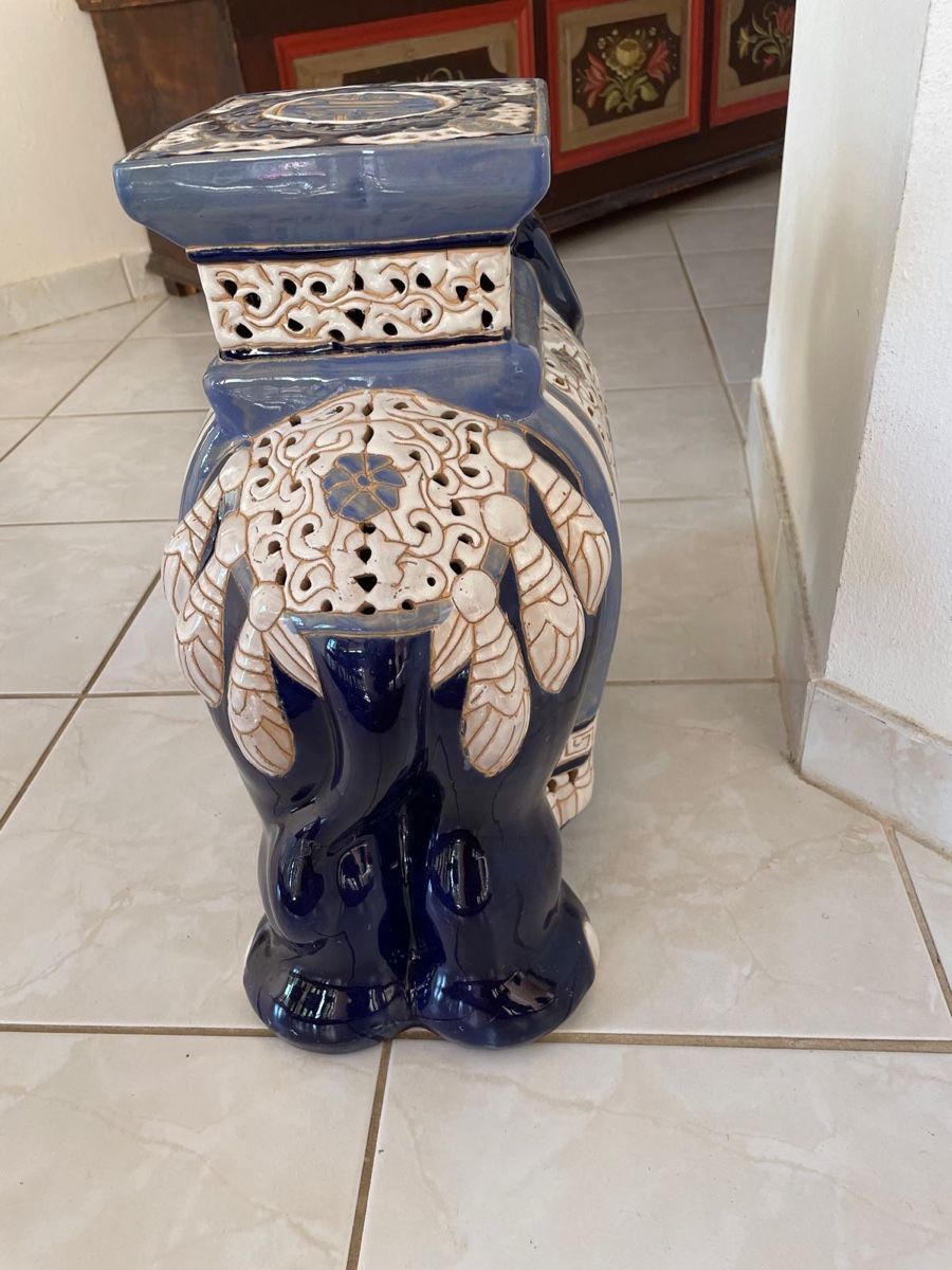 Toutes les décorations: Bluemtopf / Blumenständer / Elefant – D'occasion à Roggwil BE par KatharinaKunz 4
