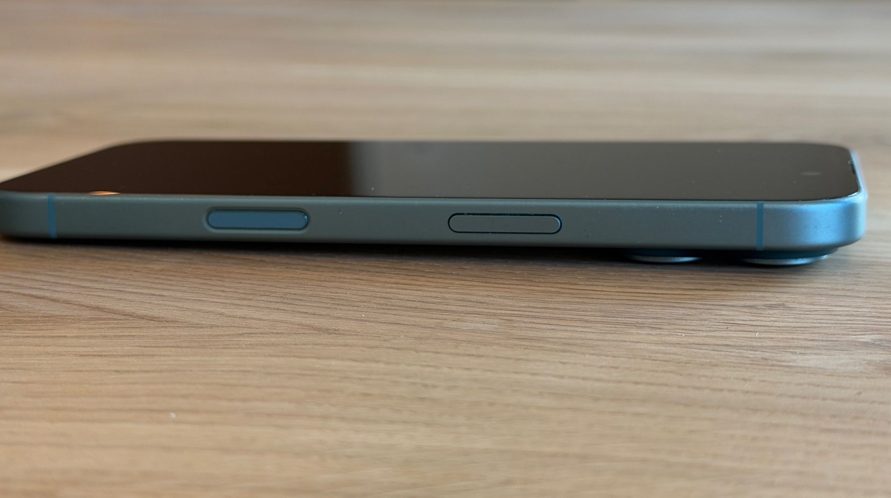 Apple Telefoni cellulari / Smartphones: iPhone 16 mit OVP – Usato da Zürich venduto da robenerdjive 4