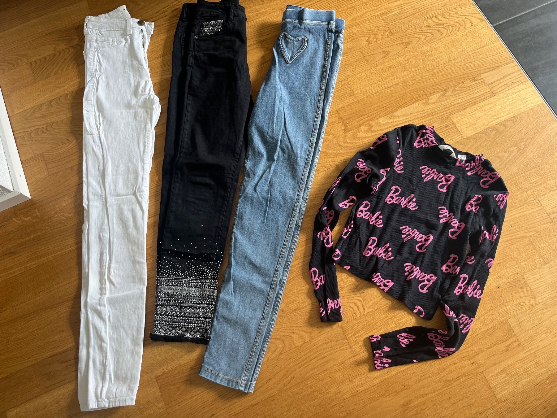 Lotti & Set di vestiti: Kleiderpaket Mädchen, Grösse 176 – Usato da Gretzenbach venduto da Senta88