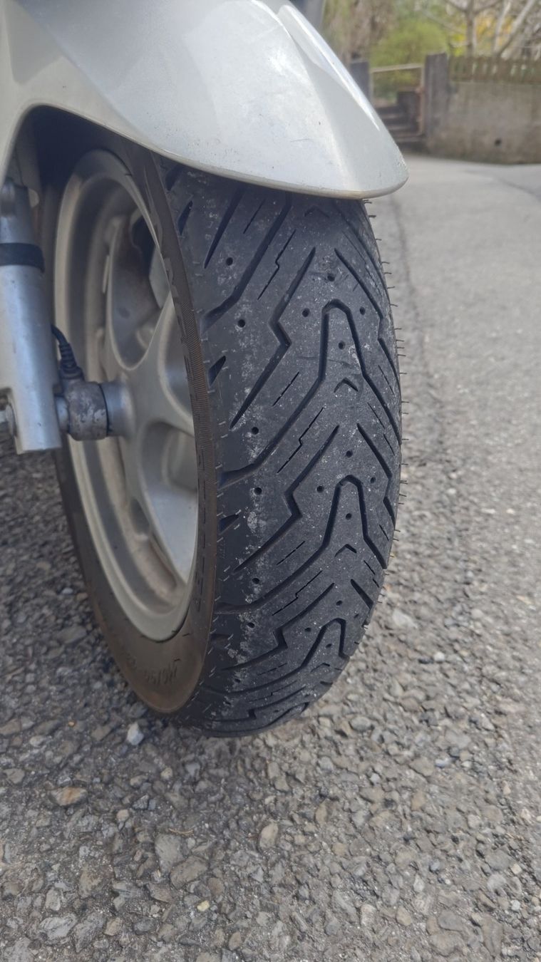 Honda Scooter: Scooter Honda 125 Dylan gris – Usato da St-Légier-Chiésaz venduto da elfeluz 5