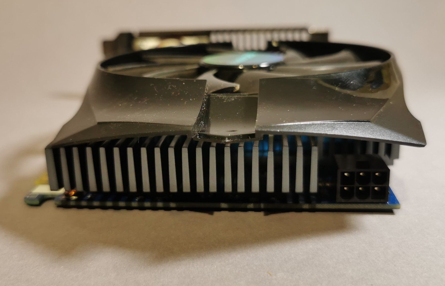 Schede grafiche: Gigabyte GV-N6500C-2GI Grafikkarte – Usato da Bremgarten b. Bern venduto da Vittorio0 3