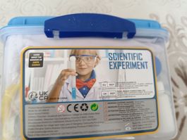 Kinder-Chemielabor-Set mit Kittel, Perfekt für den Herbst!