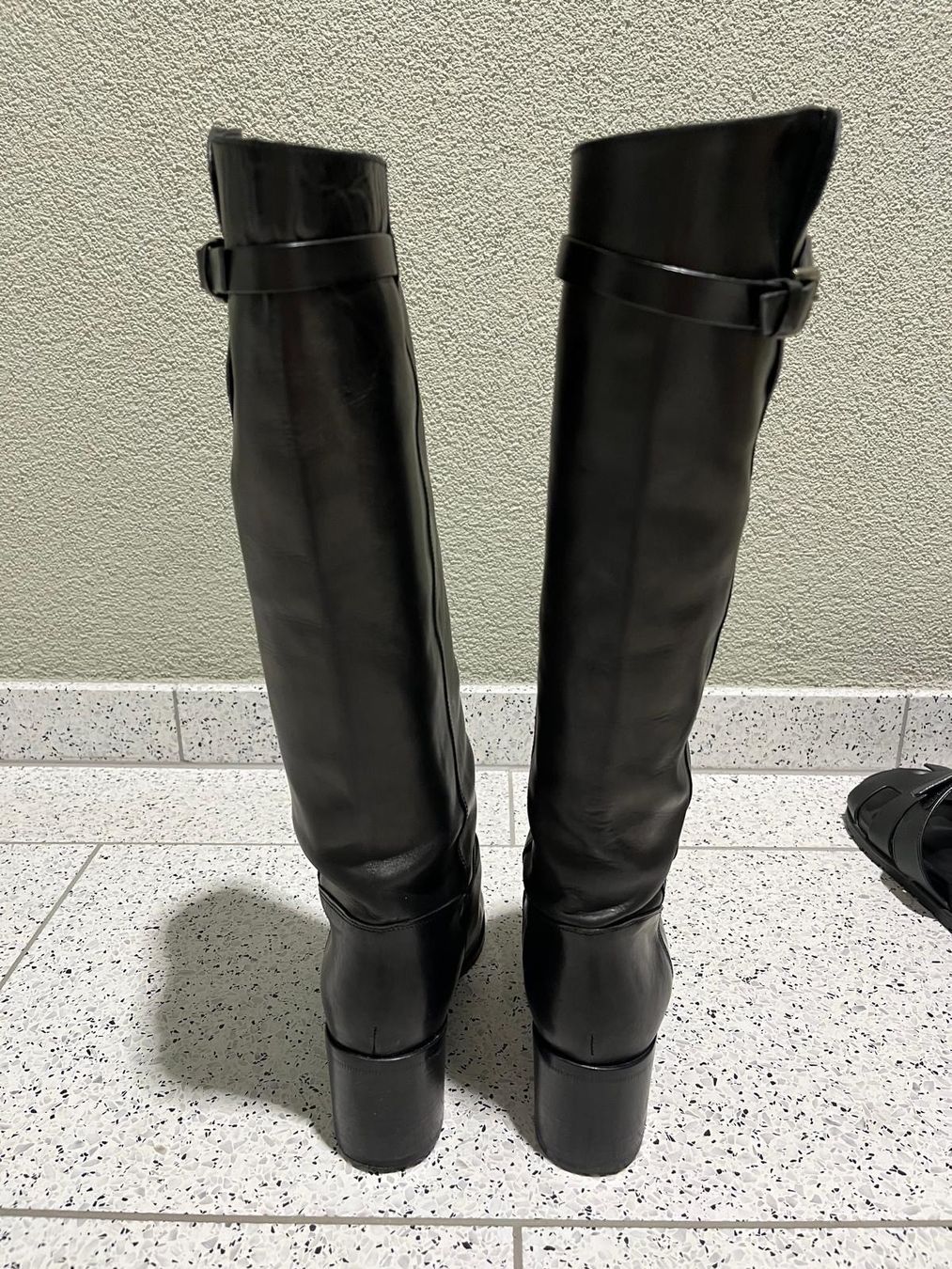 Benci Brothers Scarpe da donna: Schwarze Lederstiefel – Usato da Zollikon venduto da gab_v26c 1