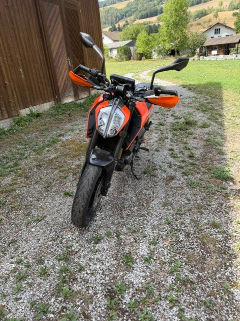 KTM Strasse: 125 Duke – Defekt aus Ramiswil von Poch0 5
