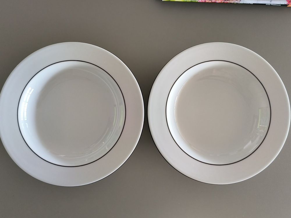 AUSHOPLAH 2er-Set Edelstahl Teller 30cm - Goldene Speiseteller