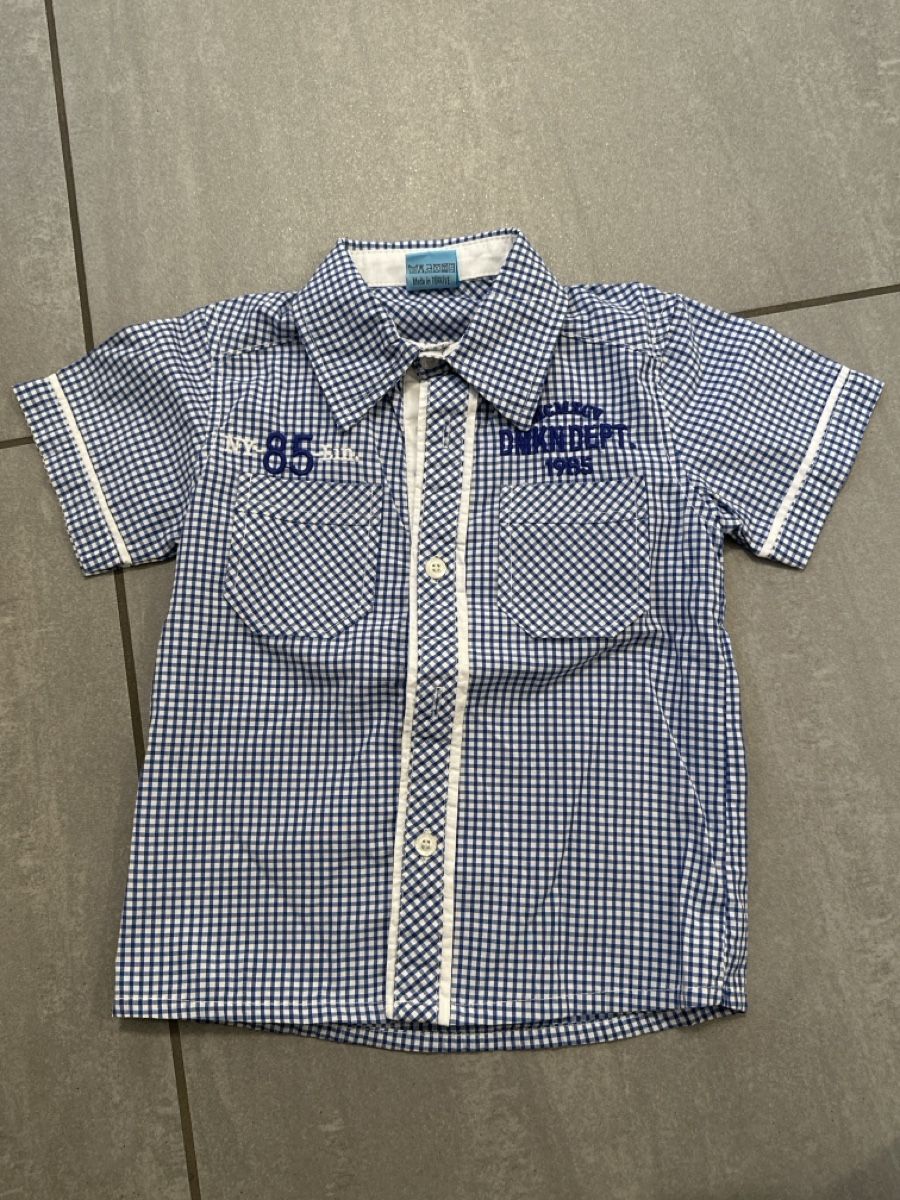 Camicie, T-shirt & Polo: Kurzarm Hemd Gr.104 – Usato da Pratteln venduto da Nala78