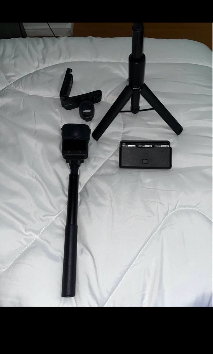DJI Action Cam: DJI 360 with accessories  – Nuovo (secondo la descrizione) da Yverdon-les-Bains venduto da con_5qmg 4