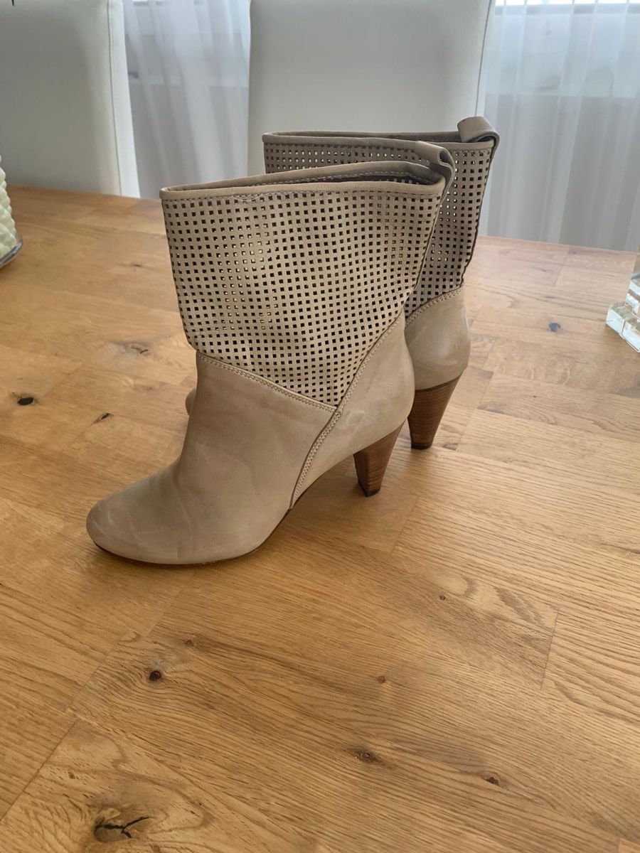 Scarpe da donna: LEDER STIEFELETTE – Usato da Chur venduto da churerli
