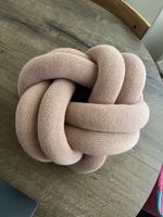 Design House Stockholm Knot Cushion – Design-Knotenkissen Ro