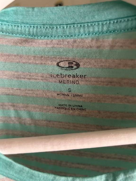 T-Shirts: Icebreaker Merino T-Shirt – Gebraucht aus Bern von Nina_F 1
