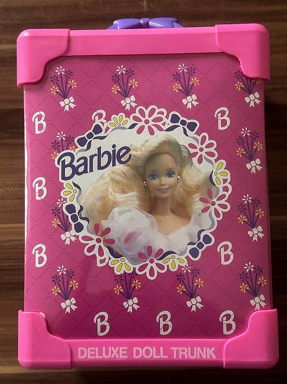 Bambole: Barbie Kleiderschrankkoffer – Usato da Biel/Bienne venduto da Priska_Maurer