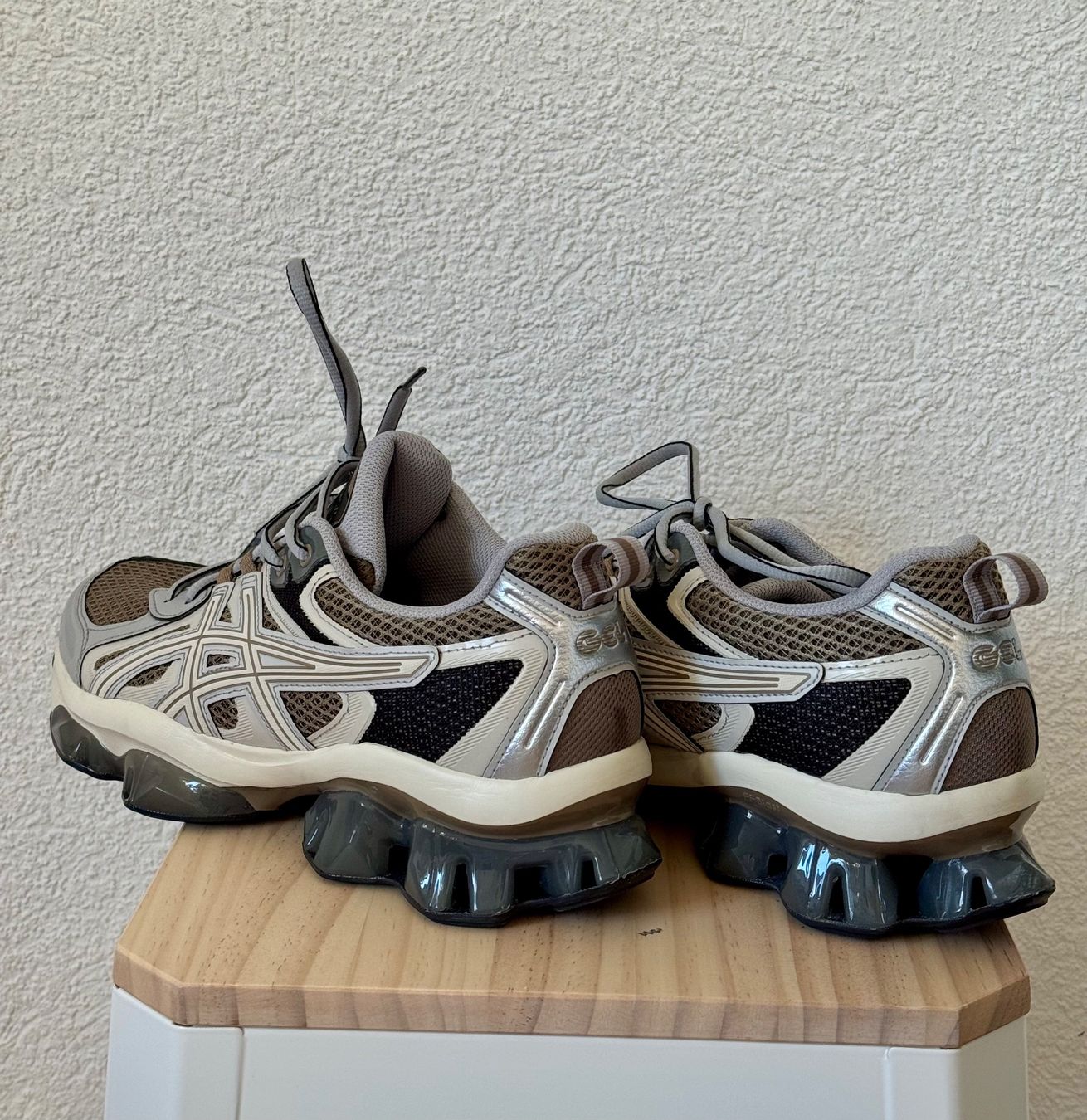 Asics Scarpe da uomo: ASICS GEL-QUANTUM KINETIC NEUVE – Nuovo (secondo la descrizione) da Moutier venduto da CaatSerra 8