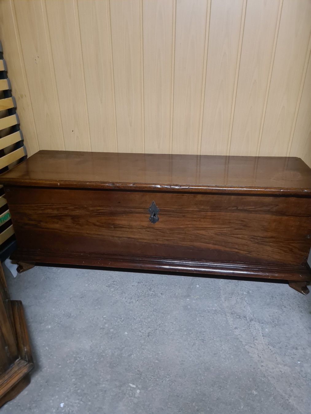 Truhen: Bahut coffre male ancienne – Gebraucht aus Monthey von 187-zeroo 9