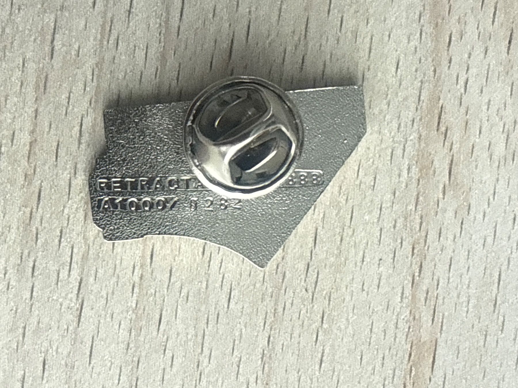 Plaketten & Abzeichen: Pin Deitermann KM-Flex – Gebraucht aus Glattbrugg von Schweigmatt 1