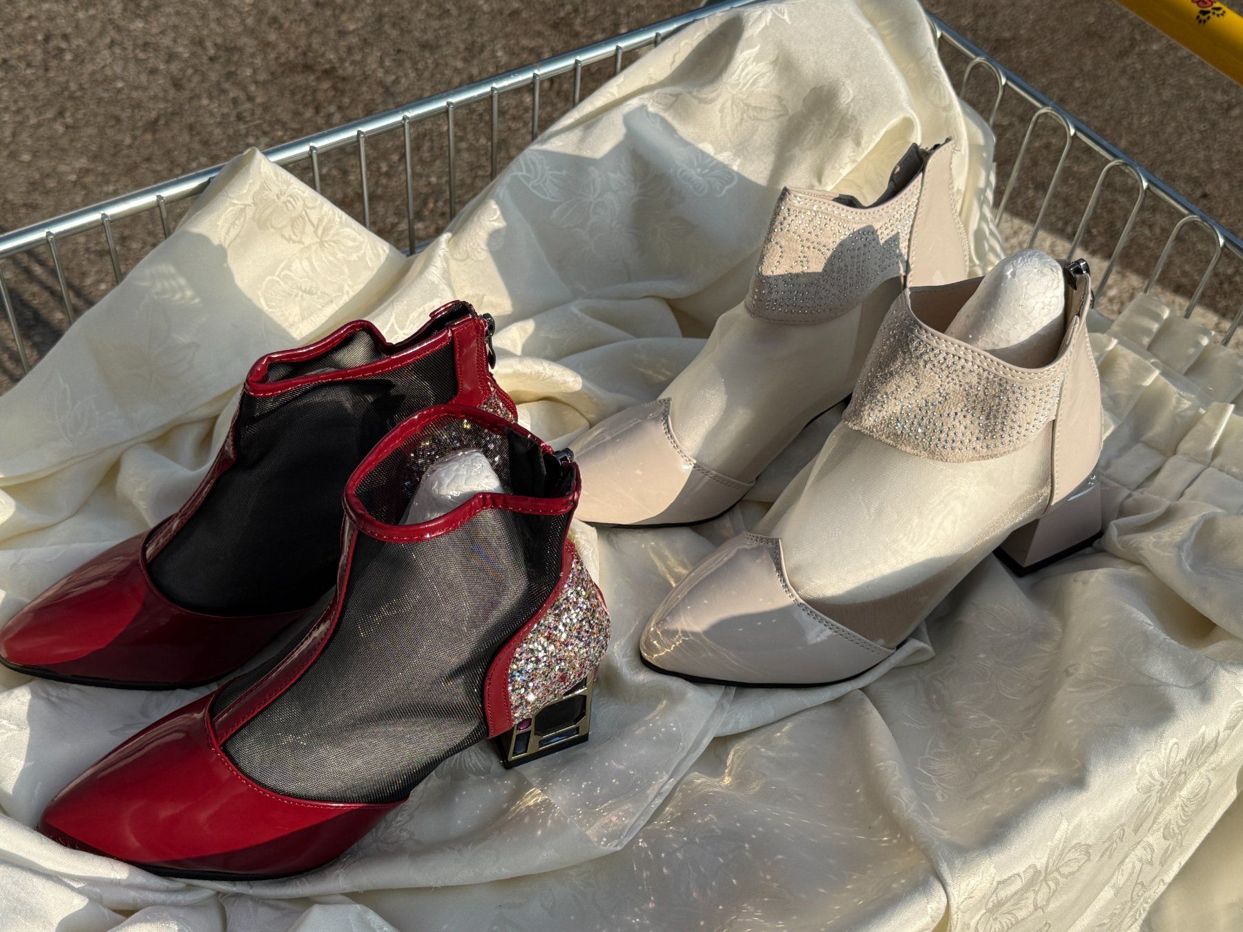 Scarpe da donna: Damen- oder Mädchenschuhe Größe 35 - NEU UNBENUTZT – Nuovo e nell'imballaggio originale da Vacallo venduto da cri_229f 4