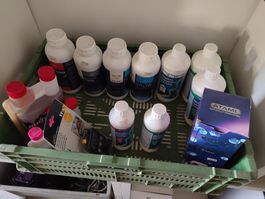 Grow nutrients (Remo, Canna, Rhizotonic, Atami, etc…)
