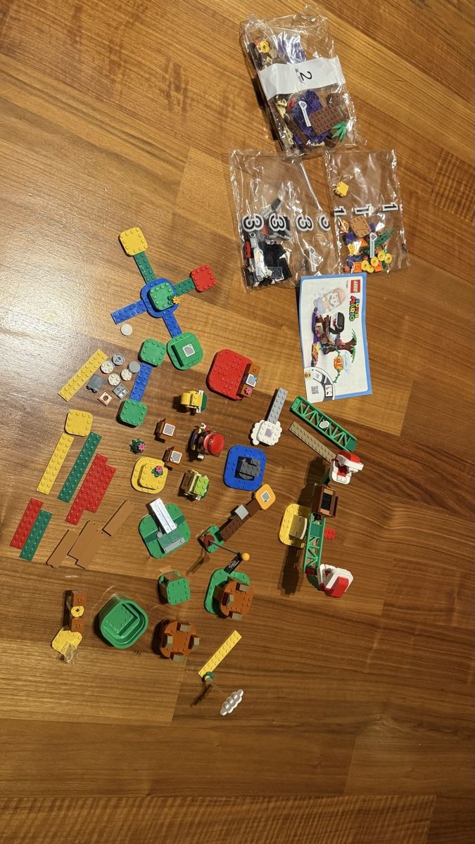 Lego Giocattoli: LEGO Super Mario kits – Nuovo (secondo la descrizione) da Bottmingen venduto da Vageek 2