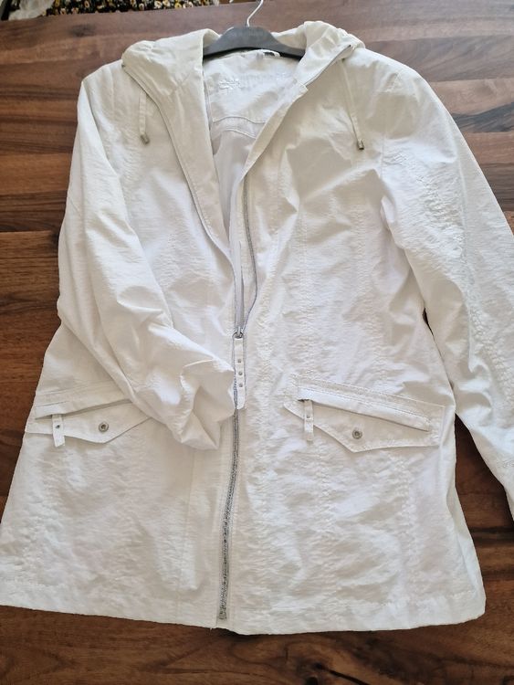 Vestes: Lebek Übergangsjacke wunderschön 38 in weiss – Neuf avec emballage d'origine à Ottenbach par Claurin