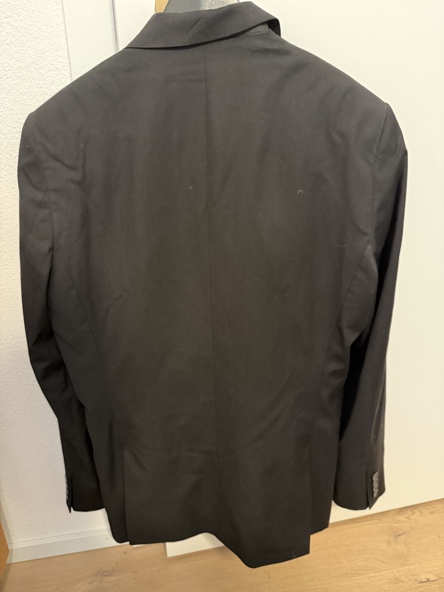 H&M Completi: Schwarzer Herren SET Anzug von H&M, Grösse 50 – Usato da Susten venduto da AMAZE 2