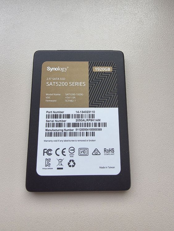 Synology SATA SSD SAT 5200 Series für NAS Server (Gebraucht) in ...