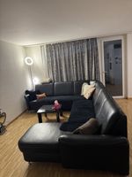 Grosse schwarze Ecksofa / Wohnlandschaft – sehr bequem