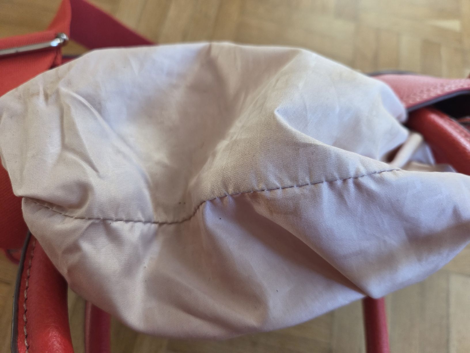 Borse da donna: Rote Handtasche mit Portemonnaie – Usato da Aarau venduto da crissta 2