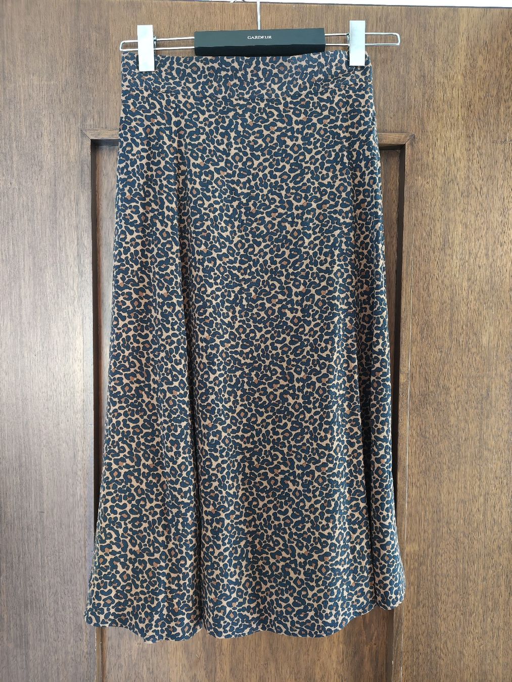 Sezane Jupes: Leopard Skirt, Sézane – Neuf (Voir description) à Zug par elenaanna 4