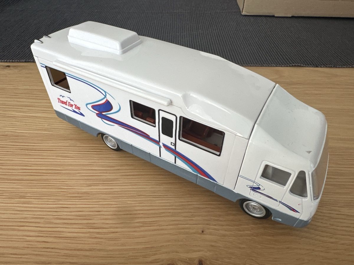 Siku Modellini d'auto: SIKU Camper guter Zustand ab 9.- – Usato da Sennwald venduto da HARO-Import 1