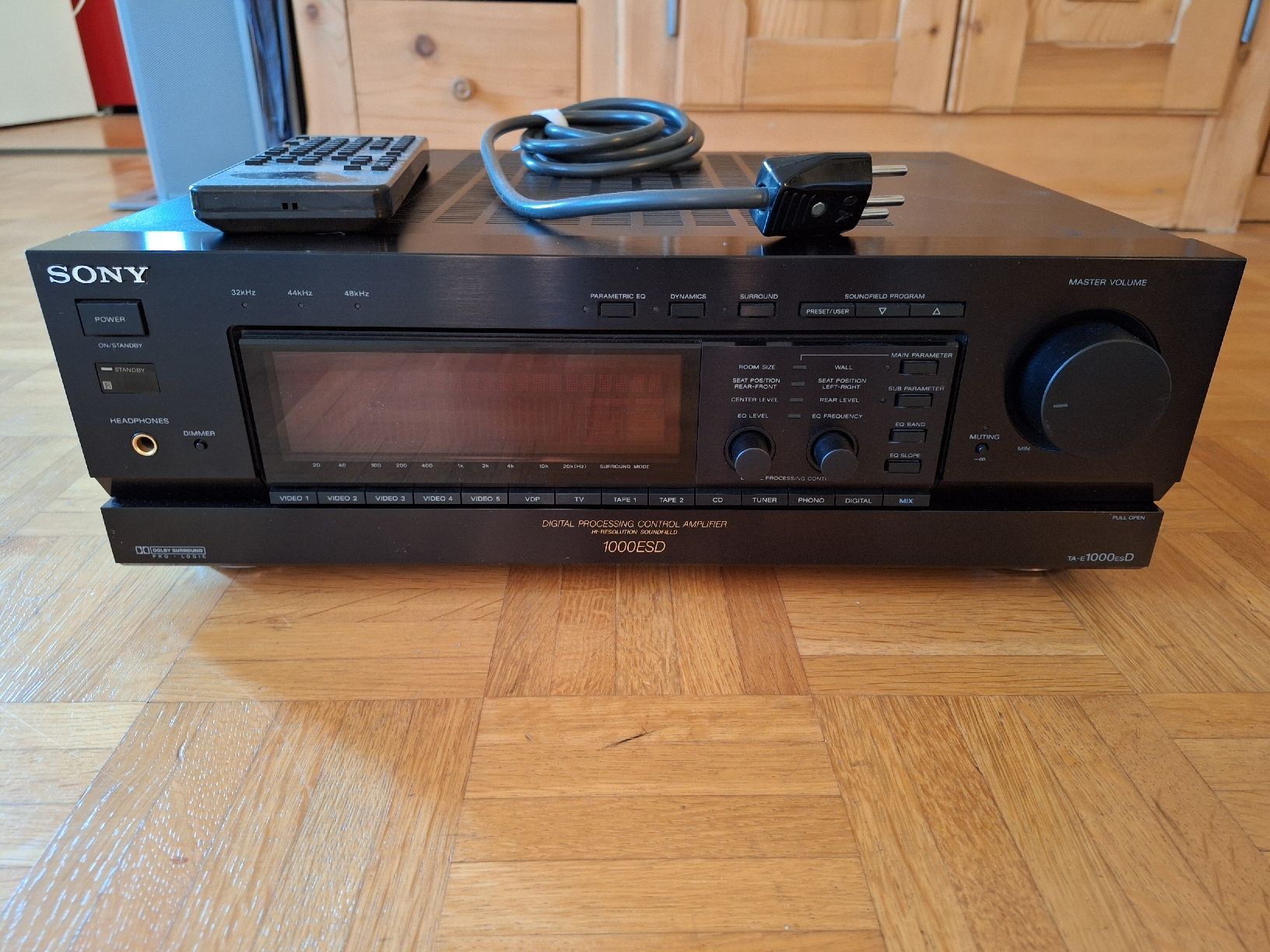 Sony Amplificatori: Sony Vorverstärker TA-E1000ESD – Usato da Winterthur venduto da stianino