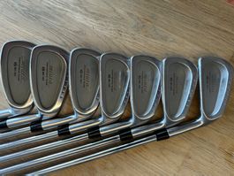 Die Kunst des Schmiedens: Miura MC-101 Eisensatz 4-PW