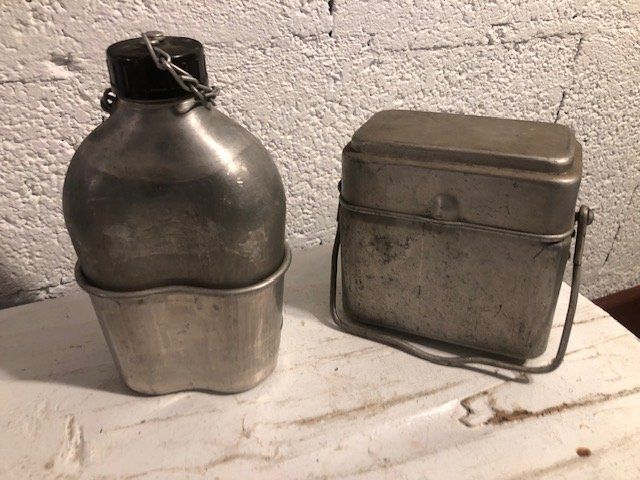Set di tavolo e panche: Ensemble aluminium armée – Usato da Chézard St Martin venduto da schmitt 1