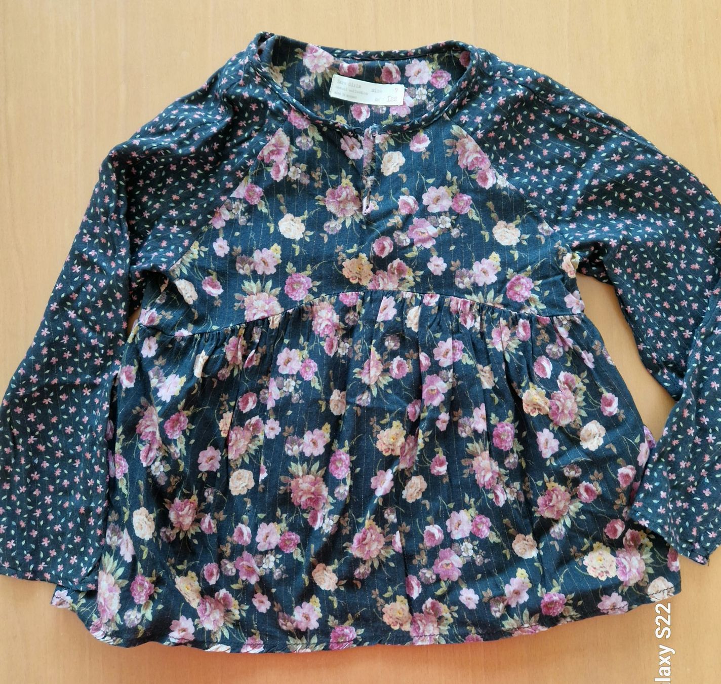 Zara Camicette, T-shirt & Top: Zara Bluse, Gr. 122 – Usato da Muri b. Bern venduto da rol_xtf8