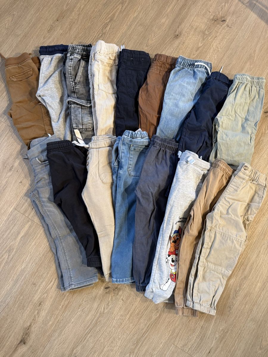 Lotti & Set di vestiti: Kleiderpaket Junge Grösse 98 – Usato da Wolfhalden venduto da marcap9427 1