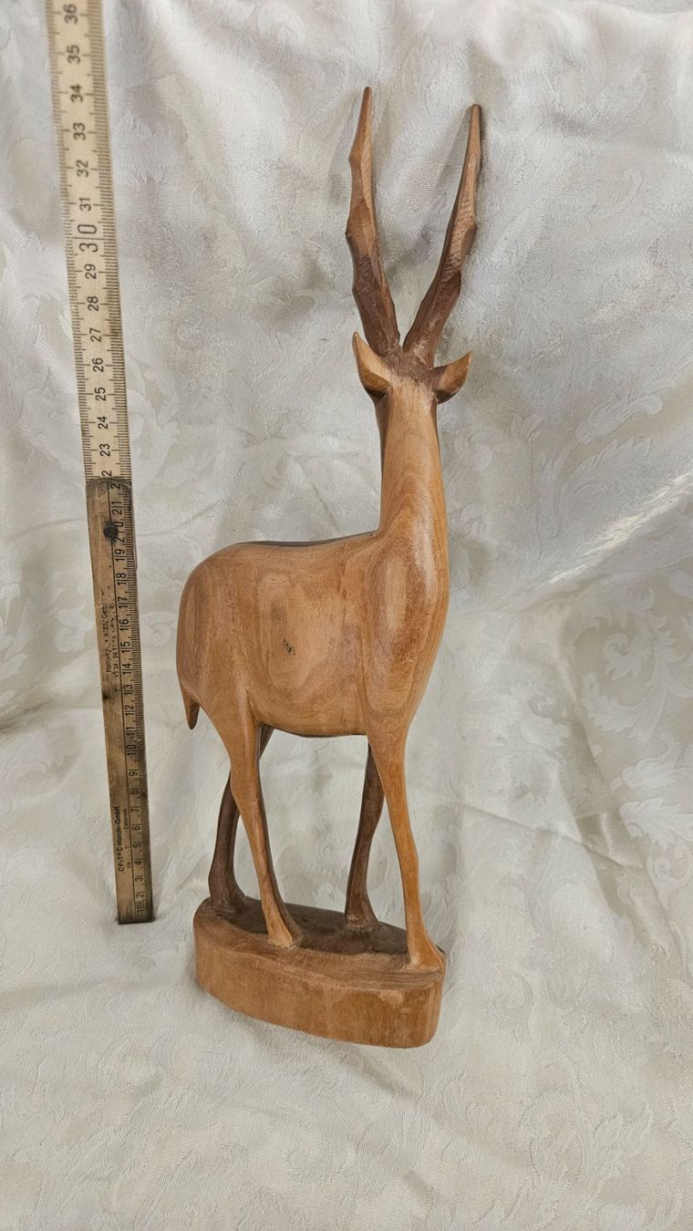 Skulpturen & Statuen: Statua etnica in legno chiaro – Gebraucht aus Melano von H-Sara 1